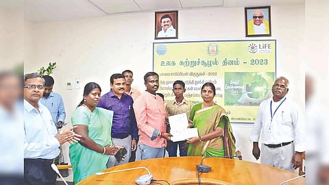 Ranipet Collector Valarmathi awards green champions