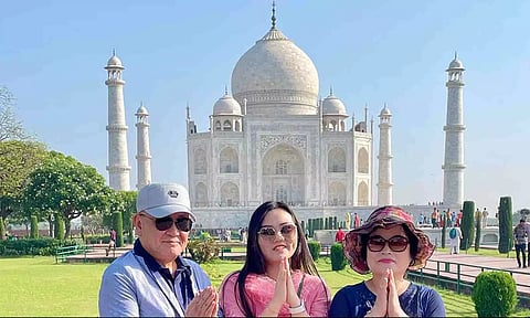 The Korean family at Taj Mahal.