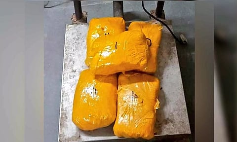 Contraband recovered by police (Pic credit: Twitter)