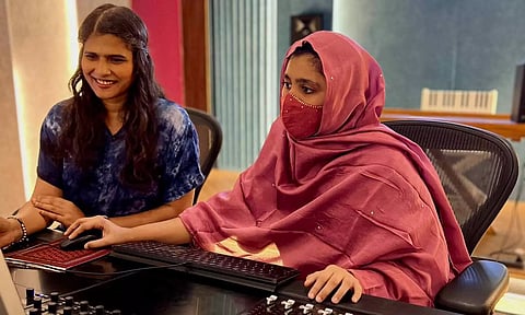 Halitha Shameem and Khatija Rahman (Twitter/@halithashameem) 