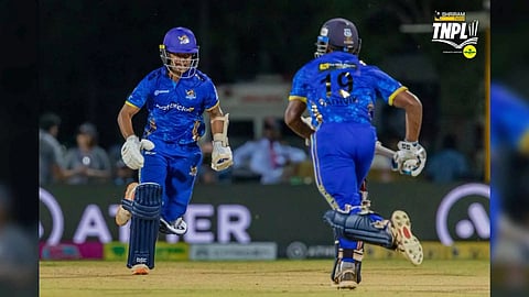 Sunny Sandhu and Gowri Sankar batting (Twitter: TNPL/@TNPremierLeague)