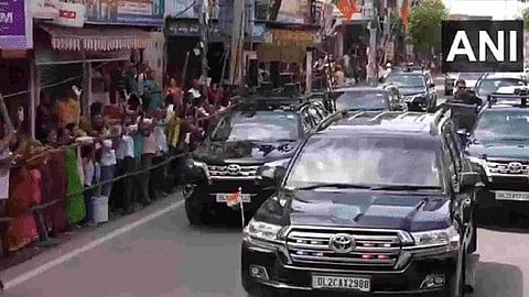 PM Modi holding roadshow in Warangal, Telangana (Photo: PMO)