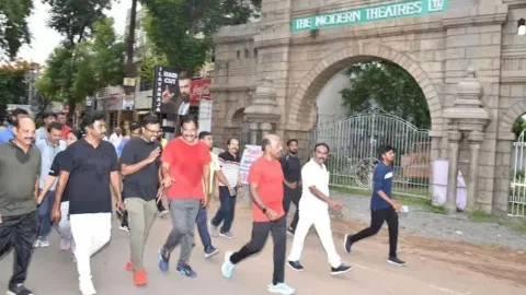 The minister walked the 8 km stretch from Salem Astampatty Rathundana area to Yercaud Adivaram Modern Theater