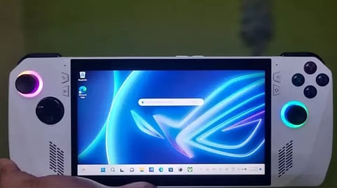 Asus ROG Ally: Powerful handheld gaming PC with smooth performance