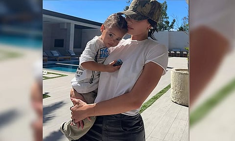Kylie Jenner with her son 