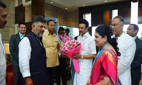 Tamil Nadu CM MK Stalin received by Karnataka Deputy Chief Minister DK Shivakumar at Bengaluru airport. (ANI) 