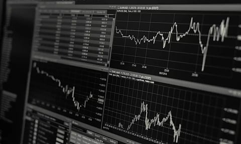 Global shares subdued after US tech earnings disappoint