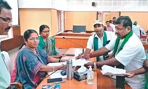 Farmers submitting a petition against a cement factory to Ariyalur Collector J Anne Mary Swarna on Tuesday
