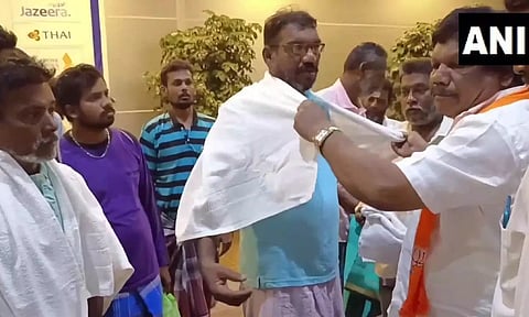 15 fishermen from the Rameshwaram district, who were released from Sri Lankan prison were welcomed by BJP (ANI)