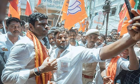 Annamalai during his 'En Mann En Makkal' padayatra (Twitter/@annamalai_k)