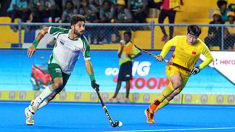 Pakistan beat China 2-1 to remain in contention (IANS)