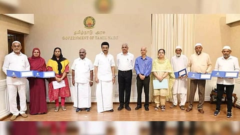 M K Stalin distributed subsidies to pilgrims who undertook maiden Hajj pilgrimage through the Tamil Nadu Hajj Committee (Photo: Twitter/@CMOTamilnadu)