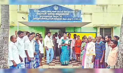 Vaniyambadi tahsildar with beneficiaries in Narayanapuram,