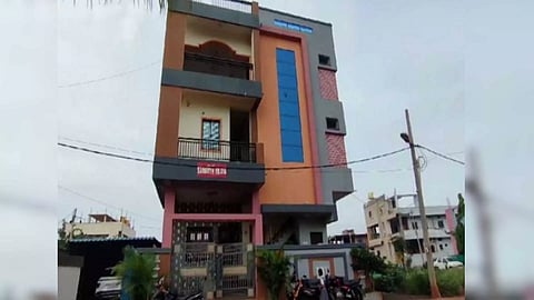 Lokayukta raid at police constable reisdence in Bidar (Photo/ANI)