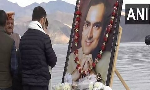 Rahul Gandhi pays tribute to his father and former Prime Minister Rajiv Gandhi in Ladakh (Photo: ANI)