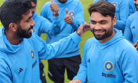 Jasprit handing over Debut Cap for Rinku Singh (IANS)