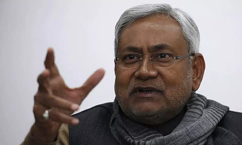Bihar CM meets Guv amid row over VCs appointment