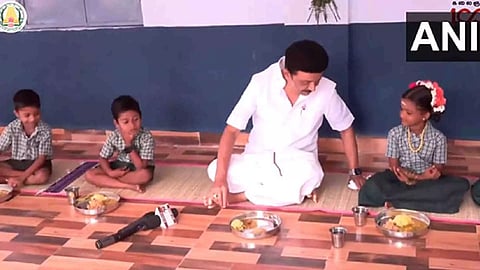 Tamil Nadu CM MK Stalin shares meal with school students at Nagapattinam. (Photo/ANI)