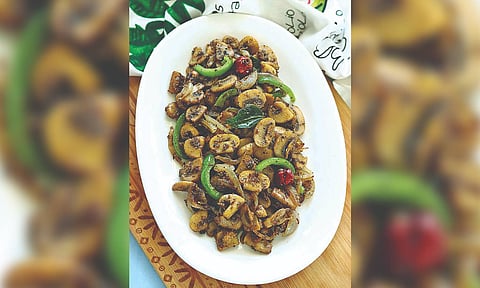 MUSHROOM PEPPER FRY