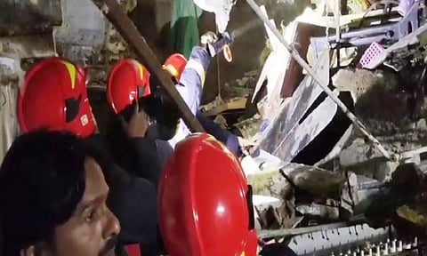 Infant among 2 killed as building collapses in Thane