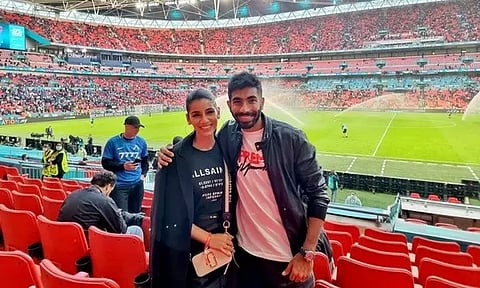 Jasprit Bumrah along with wife Sanjana Ganesan (Image: Jasprit Bumrah/X)