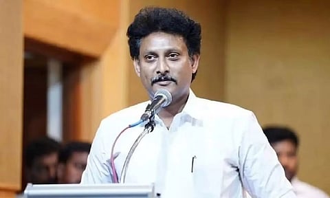 Minister Anbil Mahesh Poyyamozhi