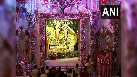 Devotees offer prayers at Krishna Janmabhoomi Temple in Mathura (Photo/ANI)
