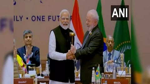 PM Narendra Modi hands over the gavel of G20 Presidency to President of Brazil Lula da Silva (Photo/ANI)