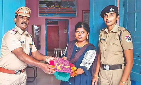 Sengottai RPF staff traces lost bag with valuables in train, hands over to owner
