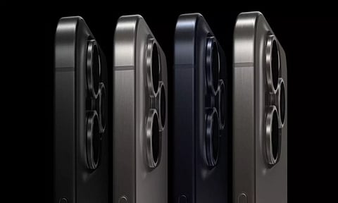 iPhone 15 Pro and 15 Pro Max (X)