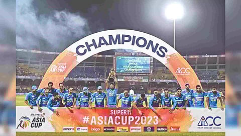 Team India celebrates with the trophy after winning the Asia Cup