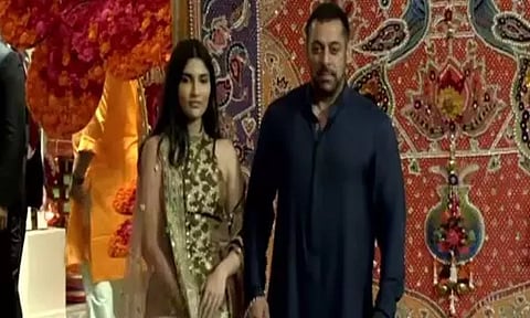 Salman Khan, Alizeh Agnihotri 