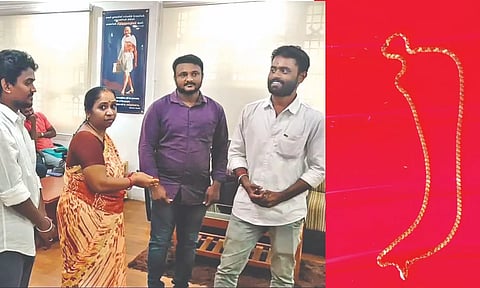 The gold chain was returned to the owners in front of the police