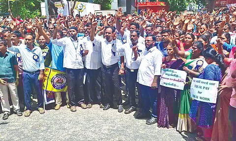 Secondary-grade teachers commence indefinite hunger strike on Thursday