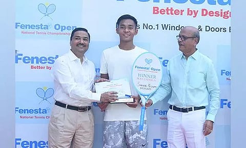 Shanker with the title