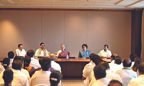 TNCC leaders with Sonia and Priyanka during a party meeting in Chennai