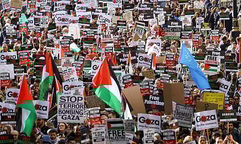 Demonstrators protest in solidarity with Palestinians in Gaza, amid the ongoing conflict between Israel and the Palestinian Islamist group Hamas, in London, Britain (Photo: Reuters)