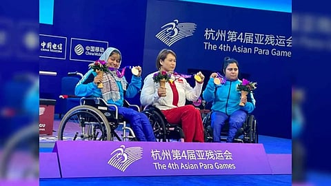 Powerlifting athletes Zainab, Rajkumari in podium after winning silver and bronze in Asian Para Games (Image: PCI)