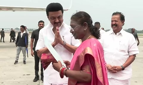 Tamil Nadu Chief Minister MK Stalin handing over a demi-official letter to President Droupadi Murmu in Chennai. 