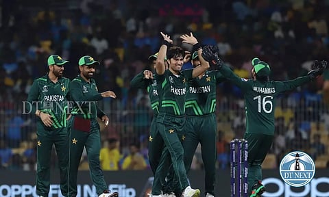 Quinton de Kock and Temba Bavuma go back to the Pavillion as Pakistan tries making inroads in the game. (Photo credit; Justin George)