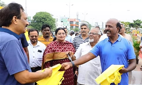 TN Health Minister Ma Subramanian at the inauguration of a Manjappai (yellow bag) kiosk in Besant Nagar beach on Monday.