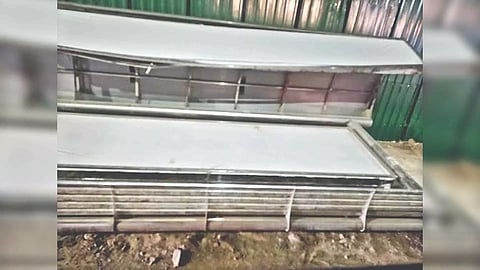 Collapsed bus shelter on EVR Periyar Salai in Egmore