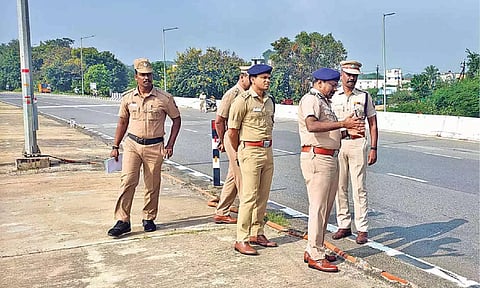Vellore DIG MS Muthusamy and other police officers inspecting the accident spot in Vaniyambadi