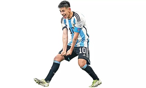 Echeverri celebrates his goal against Brazil in the U-17 World Cup quarter-final