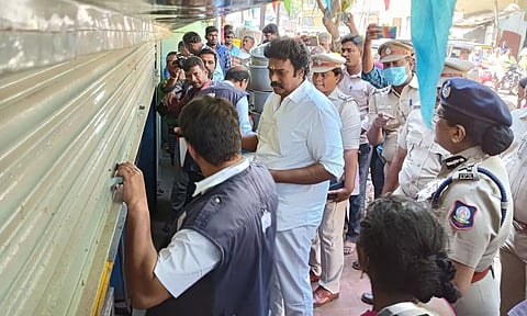 Food safety officials, police seal four shops in Tiruchy for selling gutkha