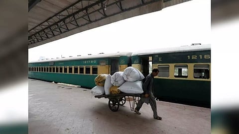 Heavy rainfall in Chagai leads to suspension of train services
