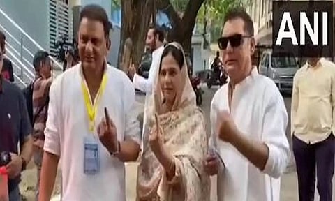 Mohammad Azharuddin casts his vote (ANI)