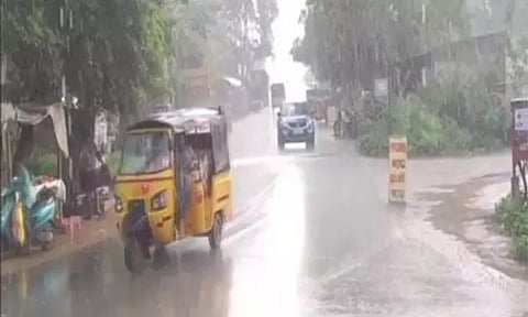 Heavy rainfall in Tiruvallur, Tamil Nadu