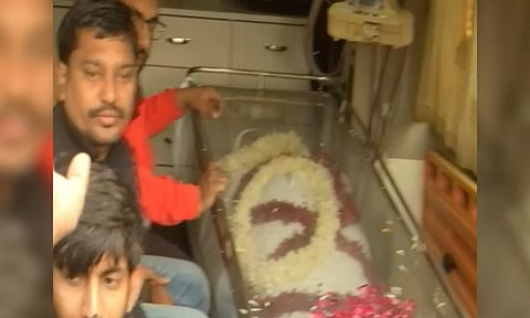 Mortal remains of Sukhdev Singh Gogamedi brought to Rajput Sabha Bhawan (ANI)
