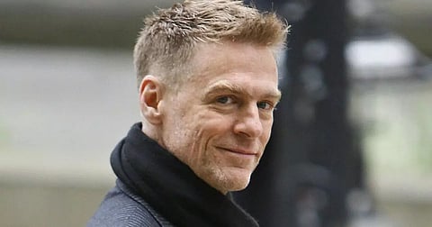 Bryan Adams 